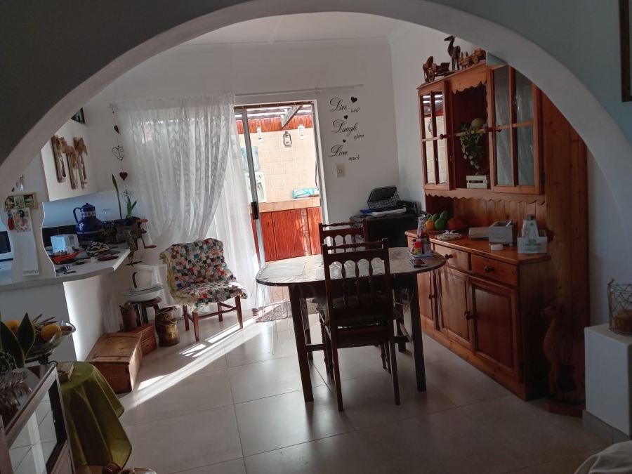 3 Bedroom Property for Sale in Wavecrest Eastern Cape